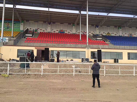 四川阿坝州若尔盖赛马场